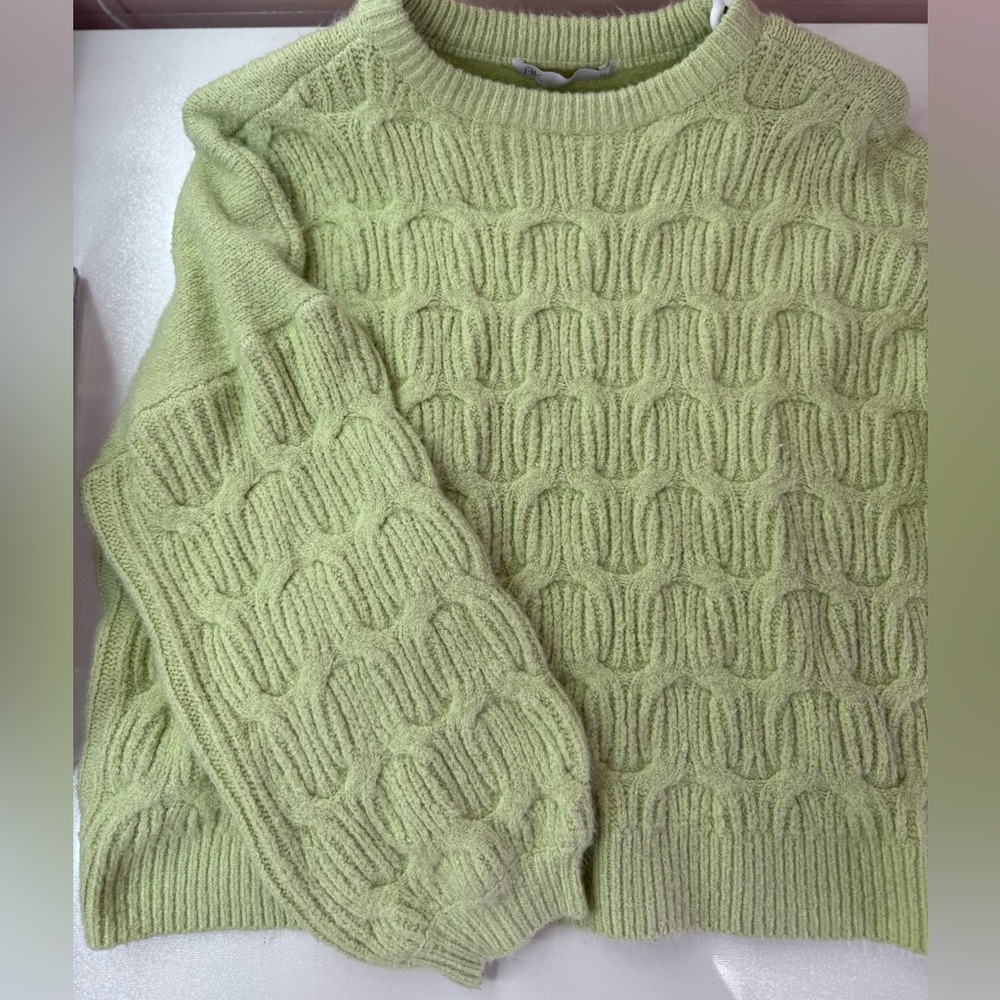 Green Cable Knit Sweater - Picture 6 of 6